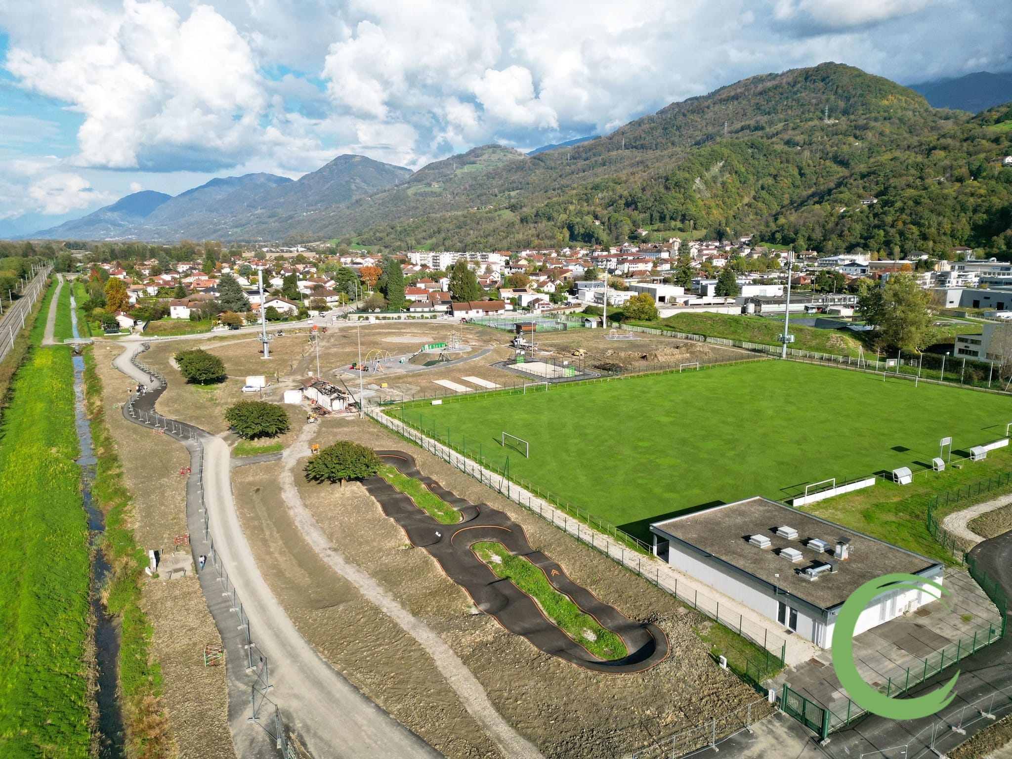 Bel avancement sur le parc sportif et de loisirs_Froges (38)